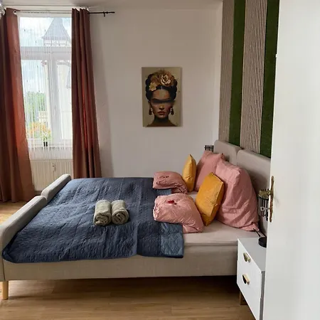 Schickes Am Rhein Mit Rheinblick 4 Apartman *